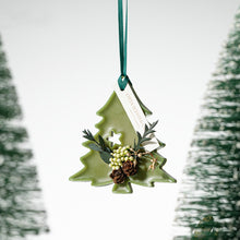 Load image into Gallery viewer, Aromatherapy Wax Melt Christmas Ornament - Holiday Scented Gift
