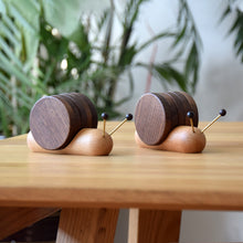 Load image into Gallery viewer, North American black walnut creative snail coaster
